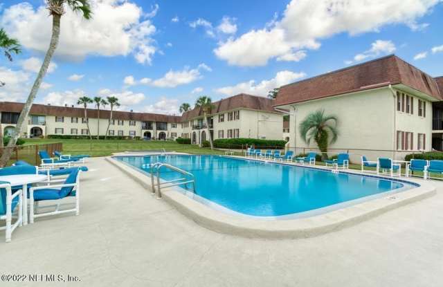 1768 EL CAMINO Road Gallery 2