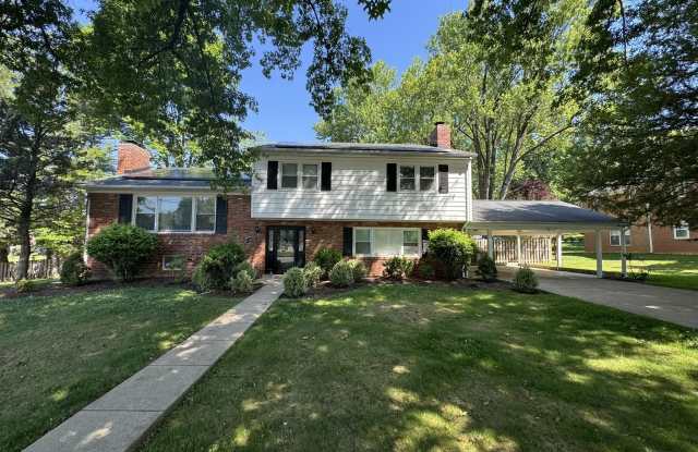 1100 MAPLE Avenue E photos photos