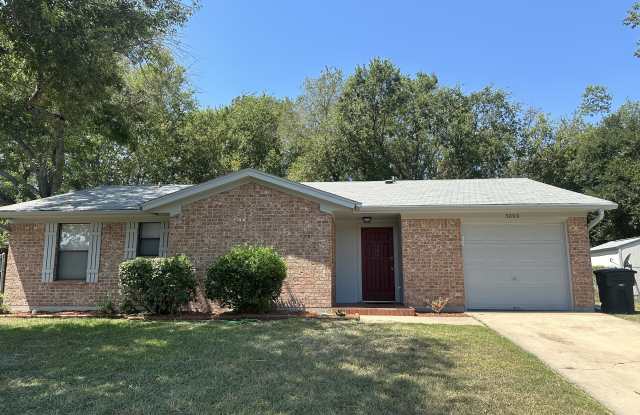3006 Persimmon Dr photos photos