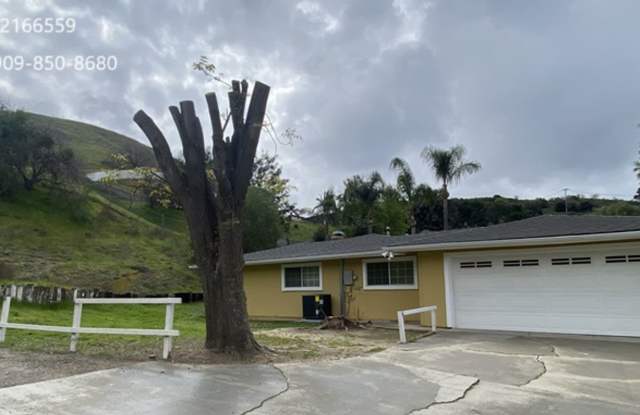 Chino Hills 3 Bedroom Home With Pool - 16401 Rainbow Ridge Road, Chino Hills, CA 91709