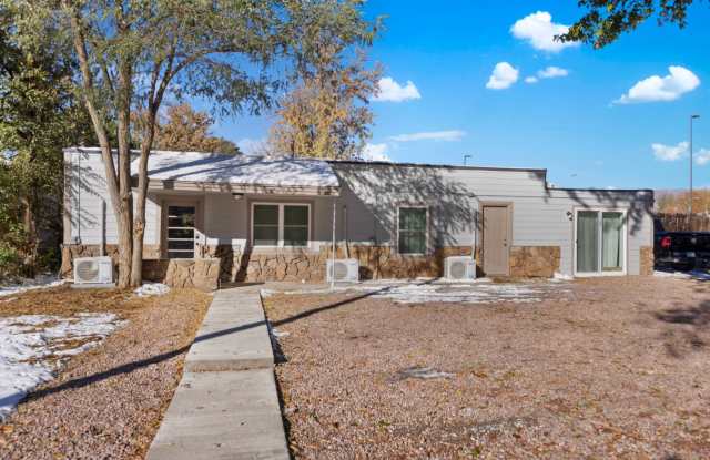 915 15th St. photos photos