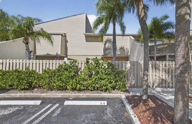 612 Executive Center Drive photos photos