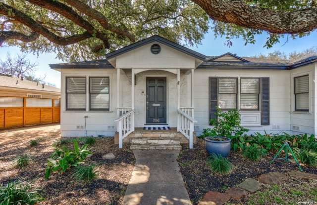 356 LARCHMONT DR Gallery 2