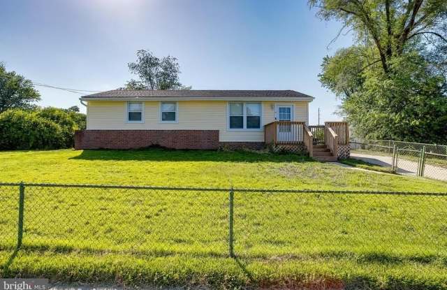 4 SCHOLLCREST - 4 Schollcrest Avenue, Gloucester County, NJ 08096