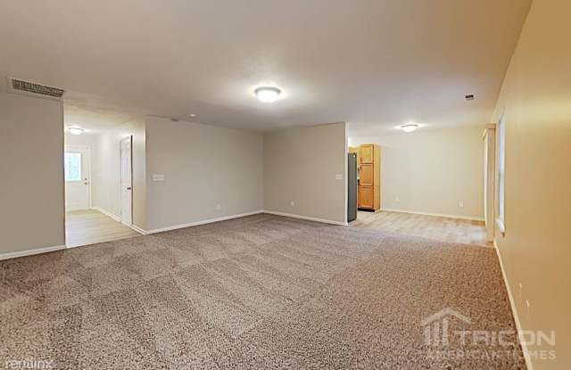 1875 Willowview Court Gallery 4