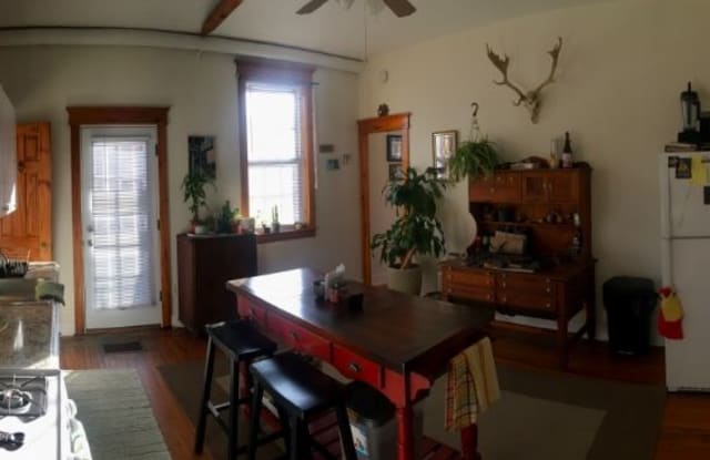 2025 S 5th St 2R - 2025 S 5th St, Philadelphia, PA 19148
