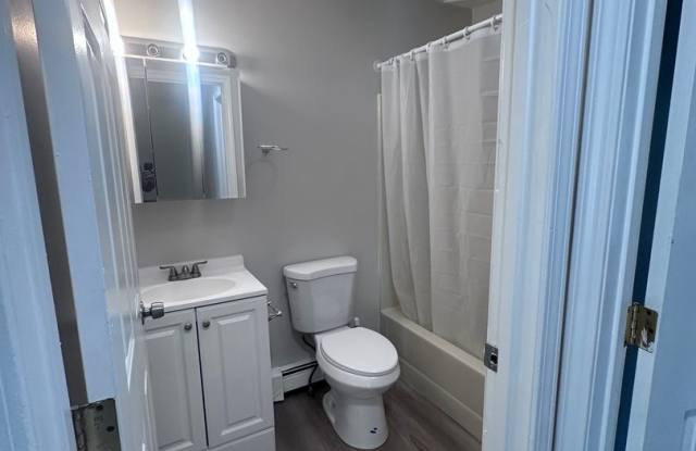 211 South Main Street Apartments Gallery 4