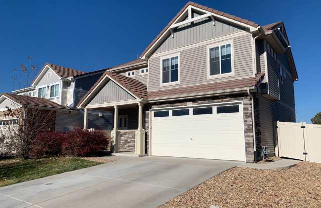 Gorgeous 2 Bedroom + Den, 2 Bathroom Home in Thompson River Ranch! - 5103 Ridgewood Drive, Johnstown, CO 80534