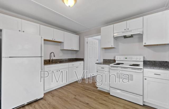 57 Grand St - 57 Grand Street, Portsmouth, VA 23701
