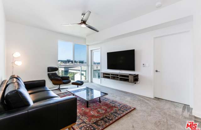 12655 BLUFF CREEK Drive Gallery 3
