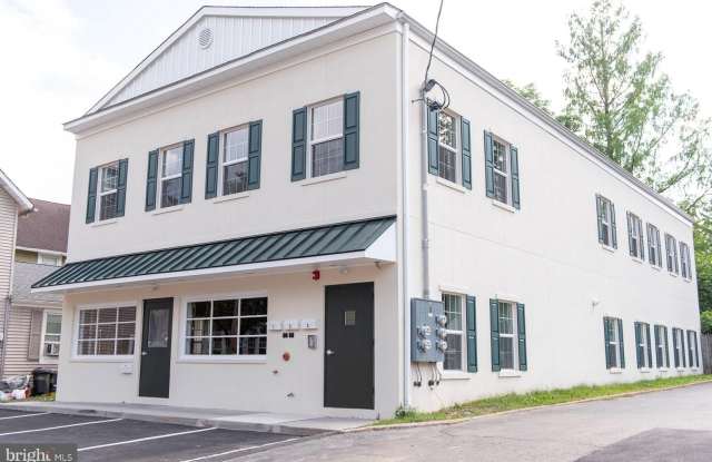 11 SEMINARY AVENUE photos photos