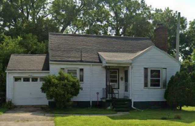 1520 Canfield Avenue Gallery 1