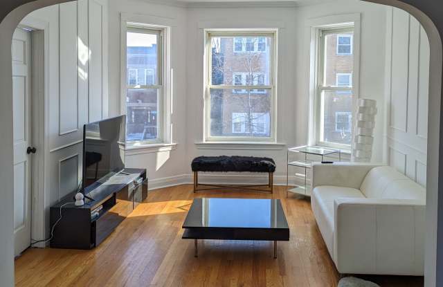 2506 North Avers Avenue photos photos