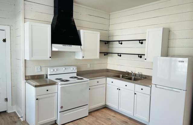 810 Aganier photos photos