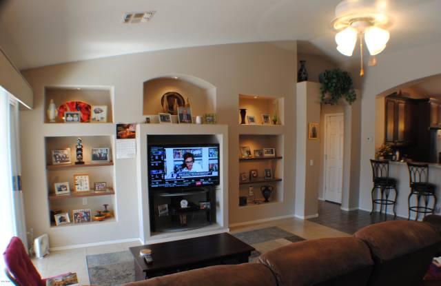 9501 E INDIANA Court Gallery 2