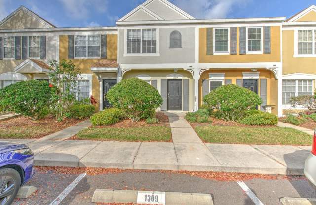 Very nice 2bed/2.5bath townhouse in gated Meadow Pointe! photos photos
