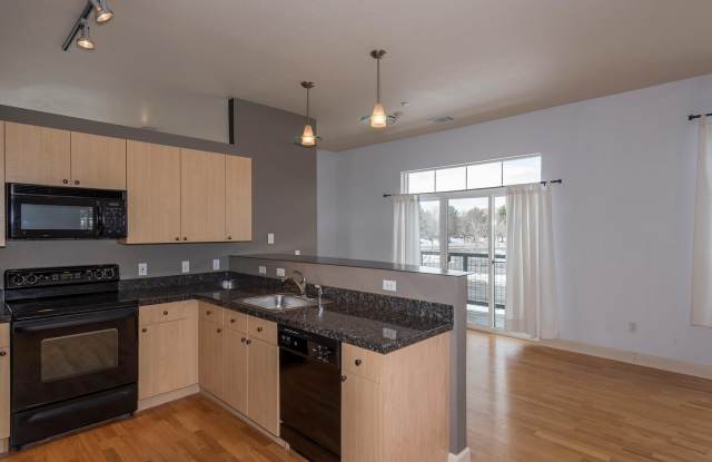 5677 S Park Place Gallery 4