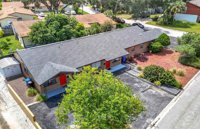 137 SE JEFFERSON CIRCLE N - 137 Southeast Jefferson Circle North, St. Petersburg, FL 33703