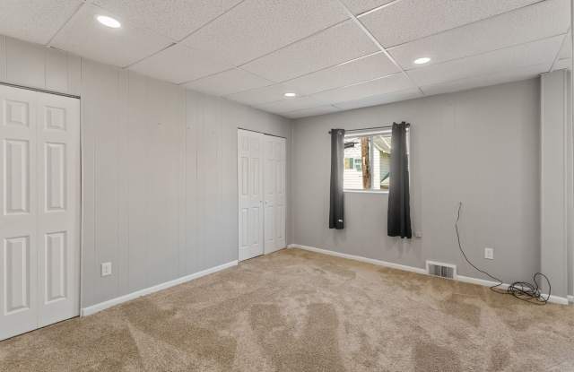 4 bed 1.5 bath - Completely updated in great Mt. Washington location - central air, washer/dryer Gallery 4