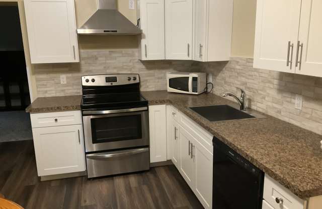 554 N New St photos photos