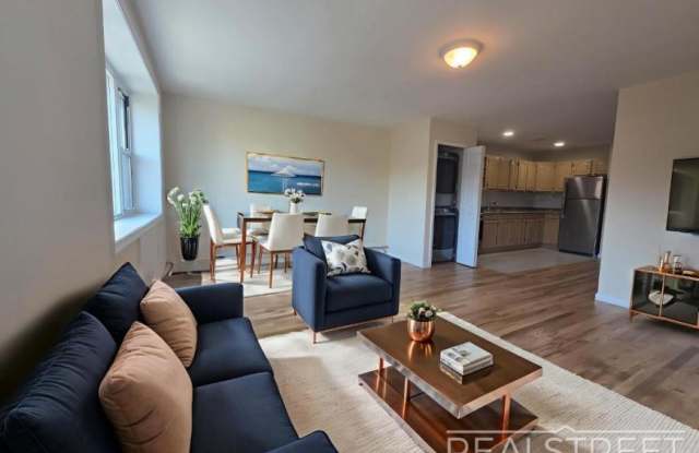 485 Maple Street photos photos