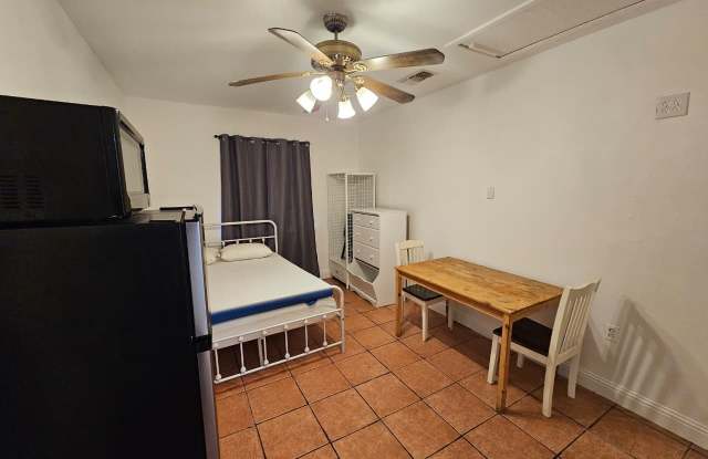 12014 el sendero unit: B photos photos