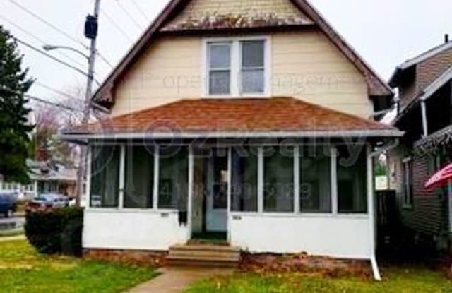 886 National Ave - 886 National Avenue, Toledo, OH 43609