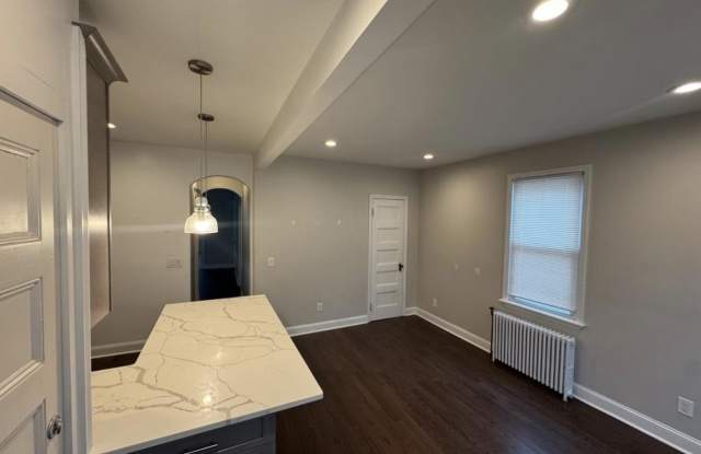 176 AVENUE B Gallery 2