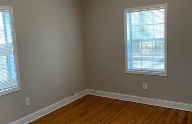 Cutest 2 Bedroom Duplex in Gastonia!  Pet Friendly!! Gallery 3