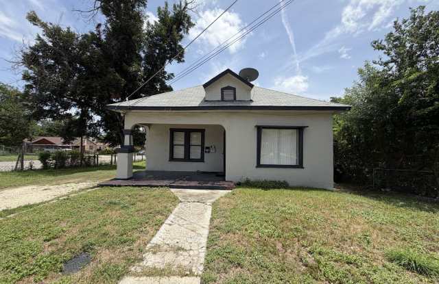 232 Regina St photos photos
