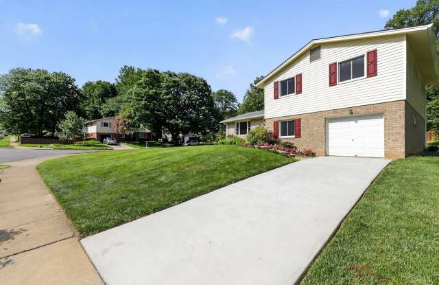 Fabulous Detached Home in Robinson HS Pyramid!! Gallery 3
