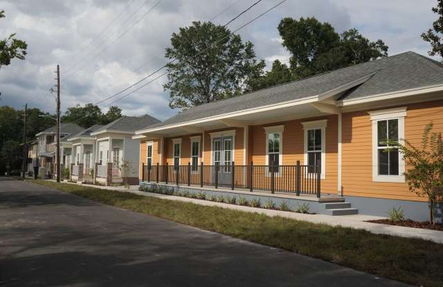 Thelma Lane - Luxury 3 Bedroom, 3 Bathroom House - 830 Northwest 7th Place, Gainesville, FL 32601