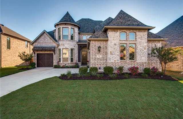 504 Cypress Garden Drive Gallery 3