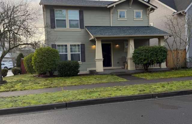 Beautiful 4-bedroom Dupont home photos photos