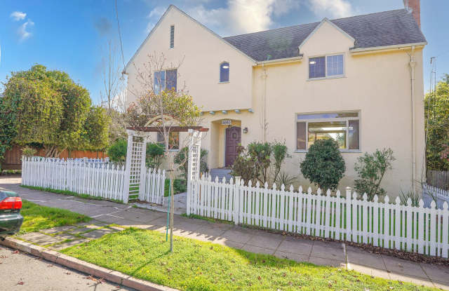 Beautiful Home Available In North Berkeley! photos photos