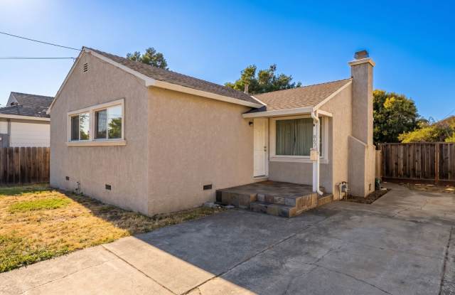 San Lorenzo Home w/ Hardwood, Central Heating & Modern Updates photos photos San Lorenzo Home w/ Hardwood, Central Heating & Modern Updates photos photos