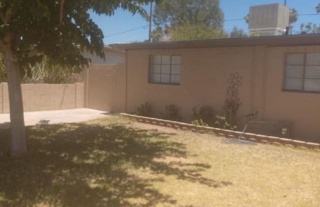 429 S ROBERT RD - 429 South Robert Road, Tempe, AZ 85281