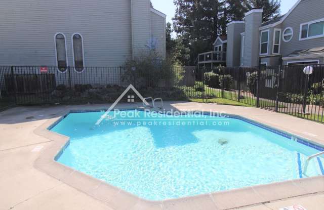1537 Hood Road #D Gallery 4