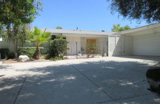 Duggan Property Management Inc presents- Woodland Hills Home with a Pool on Hatteras Gallery 1