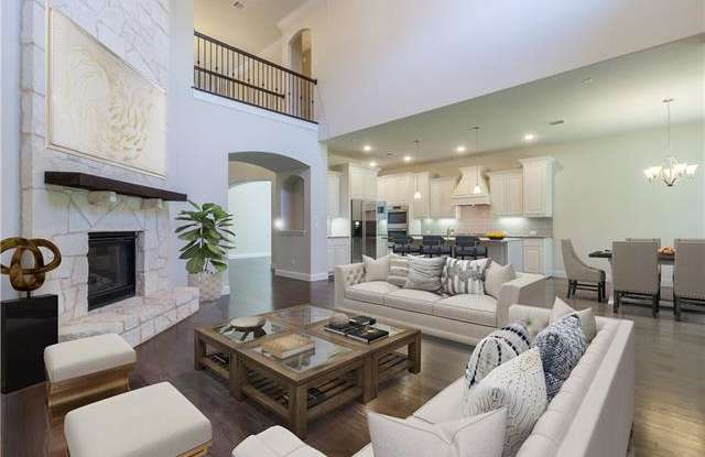 1235 Canyon Gallery 2