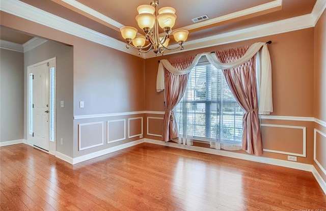 13912 Highland Meadow Road Gallery 4