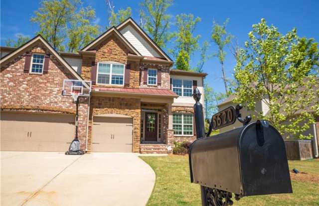 5620 Chestnut Drive Gallery 4