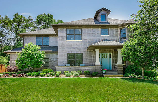 2244 Park View Court - 2244 Park View Ct, Wheaton, IL 60189