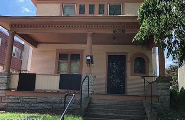 2632 Colfax Ave S 2 - 2632 Colfax Avenue South, Minneapolis, MN 55408