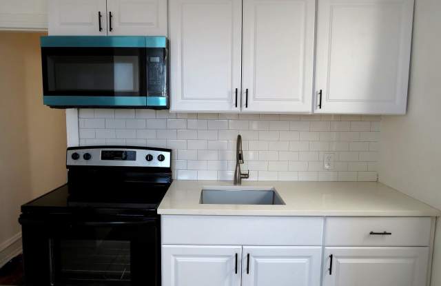 356 E WALNUT Lane unit: 2 photos photos