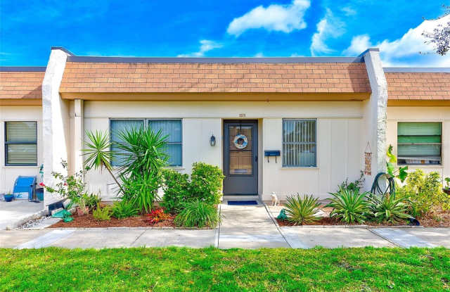 1619 MISSION HILLS BOULEVARD photos photos