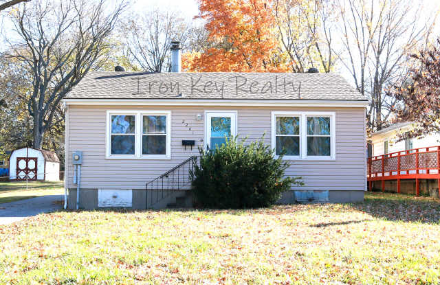 2201 South Claremont Avenue - 2201 South Claremont Avenue, Independence, MO 64052