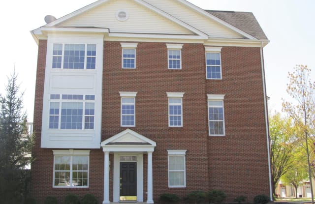 20460 GREYMONT TERRACE - 20460 Greymont Terrace, Ashburn, VA 20147
