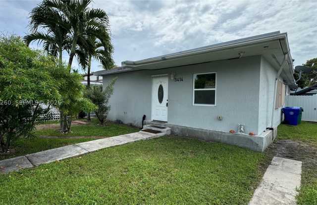3414 SW 25 Gallery 1