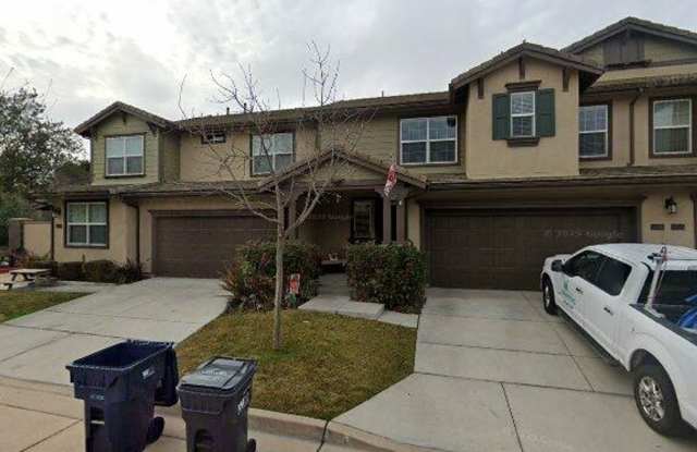 3 Bedroom, 2.5 Bathroom Condominium in Dove Creek Atascadero - 11809 Cumbre Court, Atascadero, CA 93422 3 Bedroom, 2.5 Bathroom Condominium in Dove Creek Atascadero - 11809 Cumbre Court, Atascadero, CA 93422
